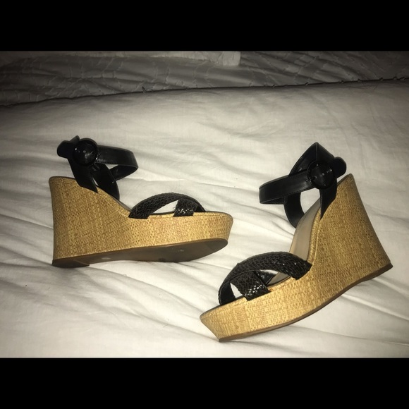 Arizona Jean Wedges - Picture 2 of 4